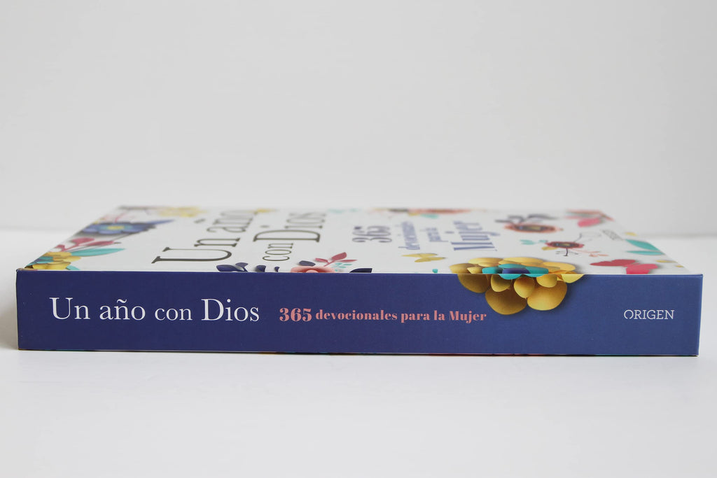 Un año con Dios: 365 devocionales para la mujer