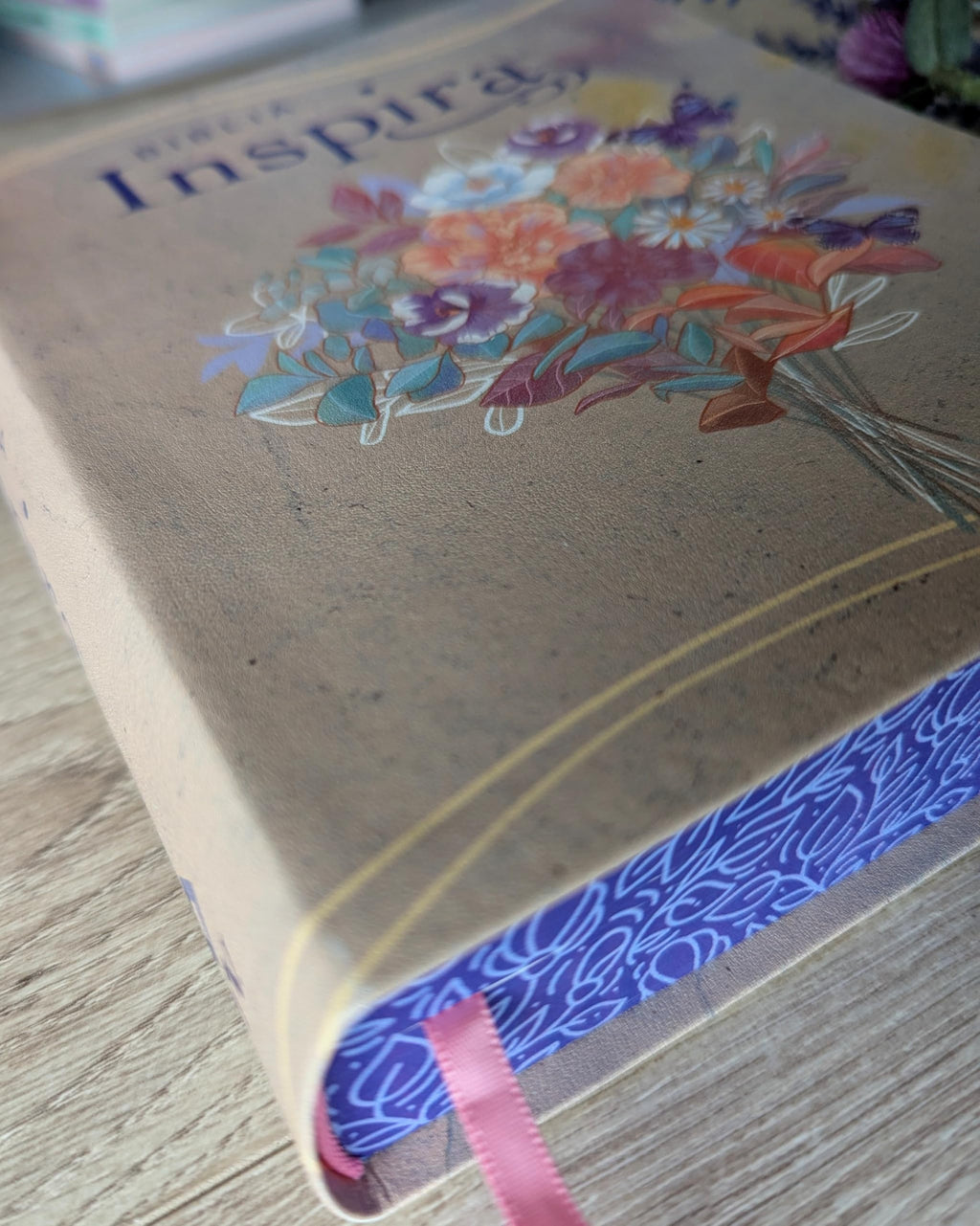 Biblia Inspira NTV, compatible APP Filament (SentiPiel, Acuarela rosa)